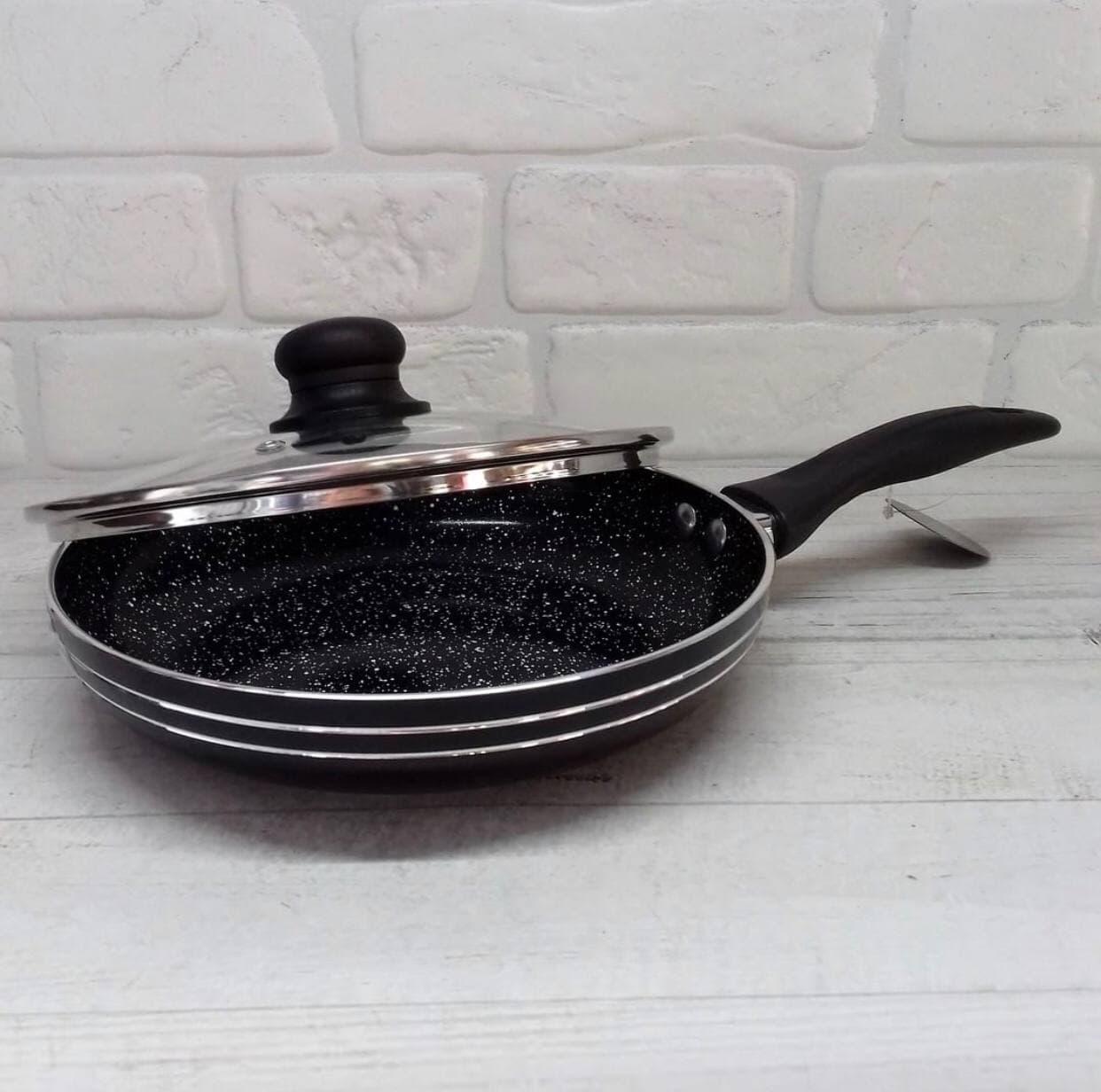 Сковорода з антипригарним мармуровим покриттям Edenberg EB-765 з кришкою 22 см - фото 3 Сковорода з антипригарним мармуровим покриттям Edenberg EB-765 з кришкою 22 см - фото 3