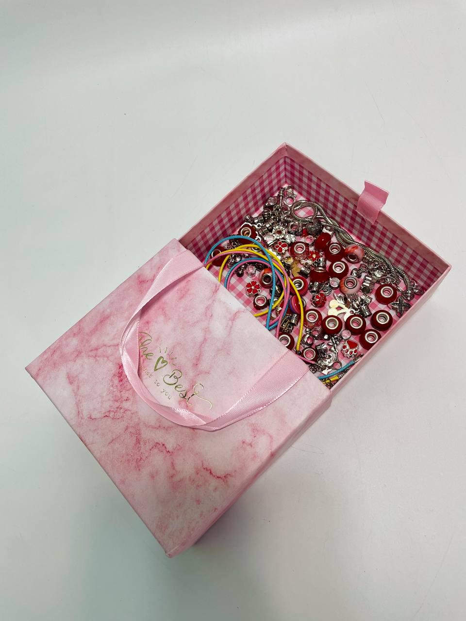 Набор украшений DLS 1105 100 6 основ браслетов/шармы/сундучок/в коробке