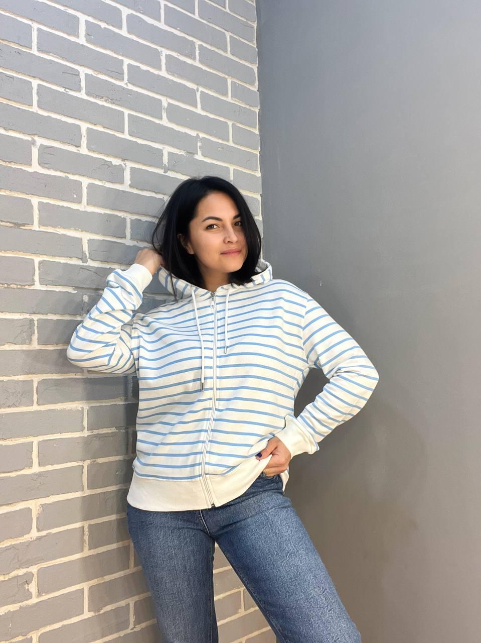 Толстовка жіноча PEPPER MINT 24-01 в смужку на блискавці з капюшоном OS Блакитний (1376) - фото 6 Толстовка жіноча PEPPER MINT 24-01 в смужку на блискавці з капюшоном OS Блакитний (1376) - фото 6