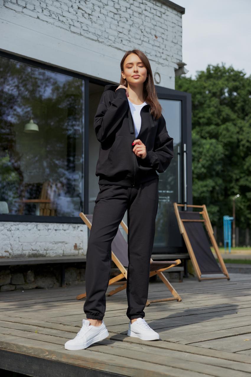 Костюм спортивный М136.2 женский худи на замке/джогеры S Черный (820-1-60)
