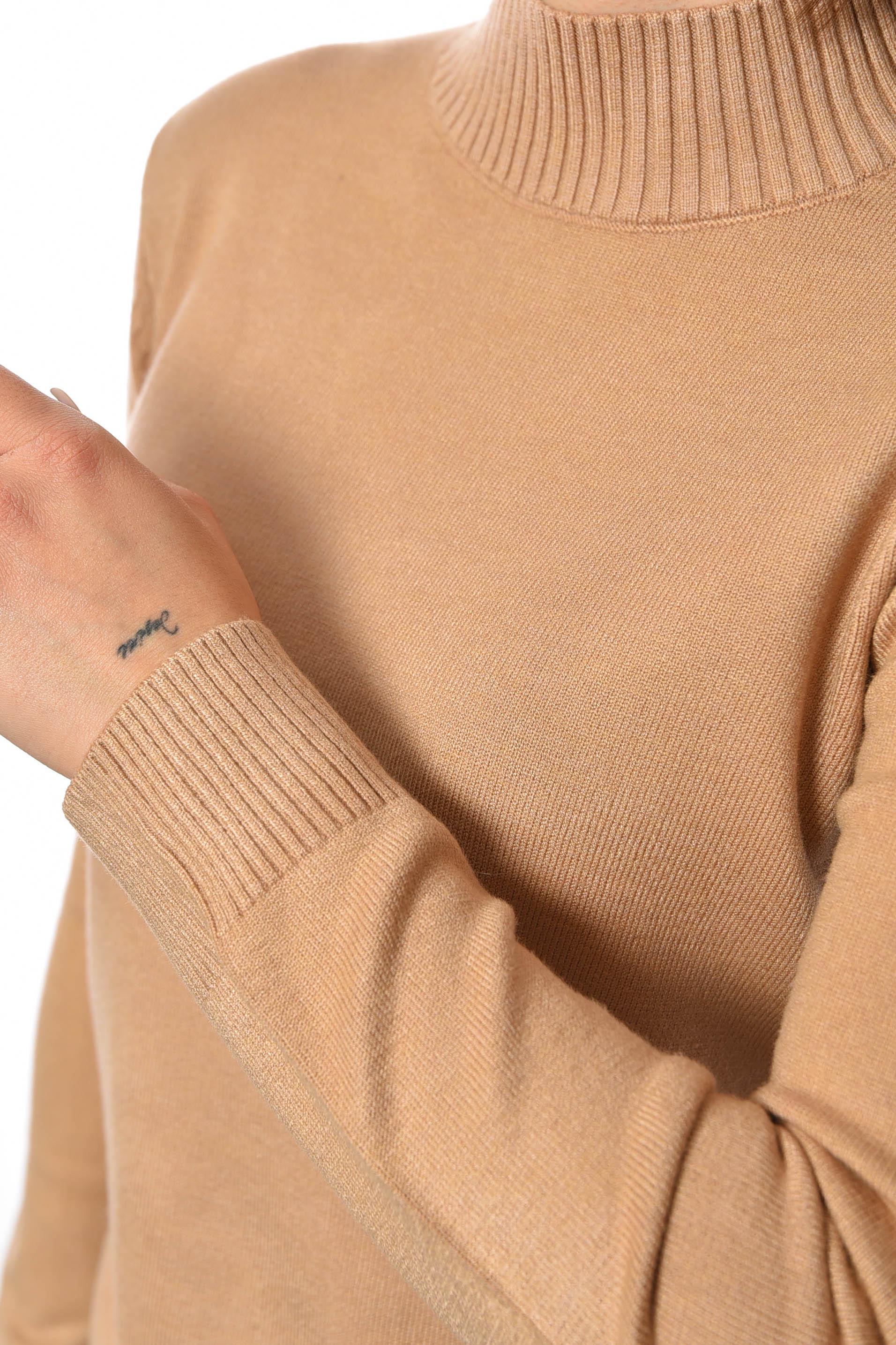 Свитер женский удлиненный L Темно-бежевый (192119) - фото 4 Свитер женский удлиненный L Темно-бежевый (192119) - фото 4