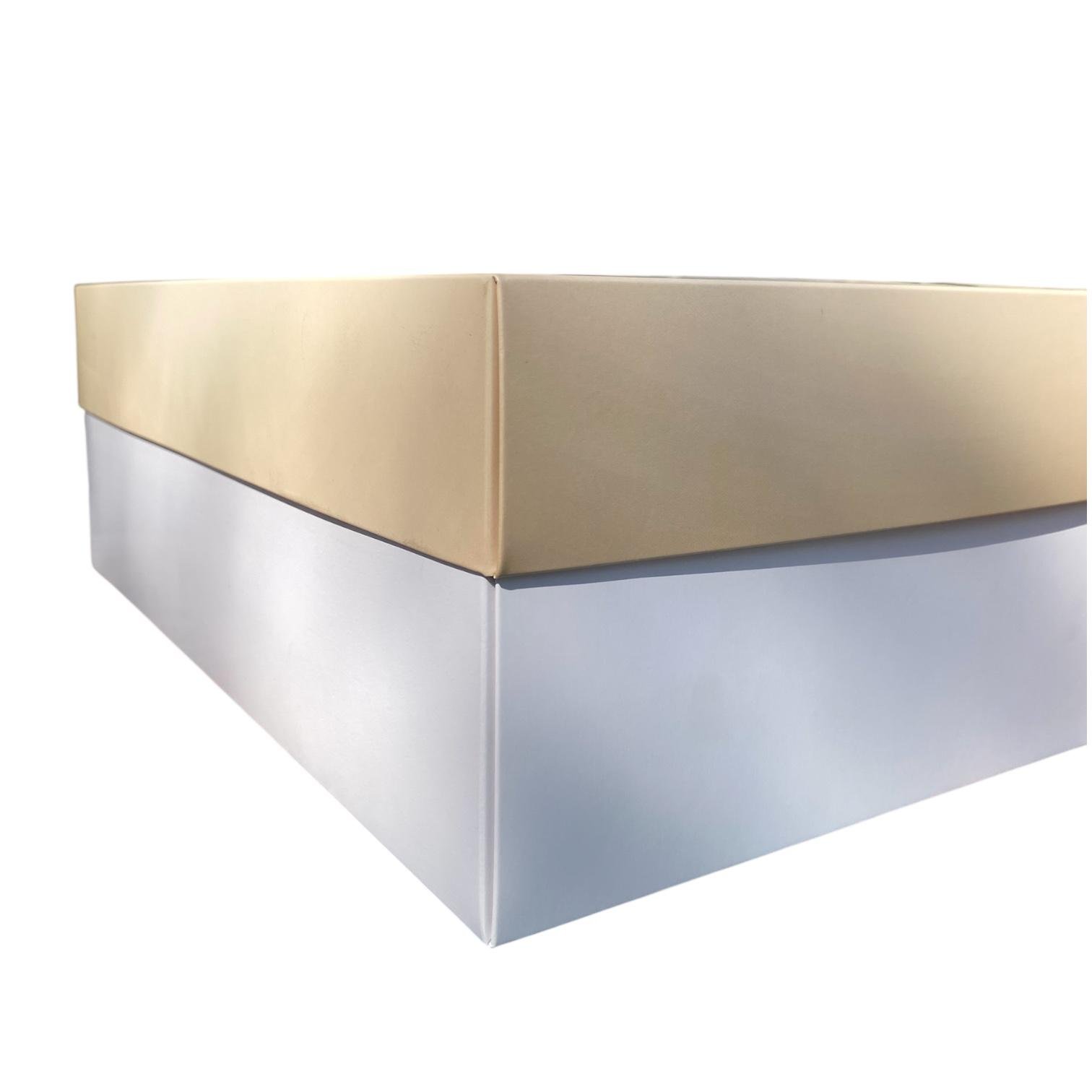 Коробка подарочная Merry Christmas крышка-дно 280х400х140 мм картон 325 г/м2 Белый (ПК0001) - фото 3 Коробка подарочная Merry Christmas крышка-дно 280х400х140 мм картон 325 г/м2 Белый (ПК0001) - фото 3