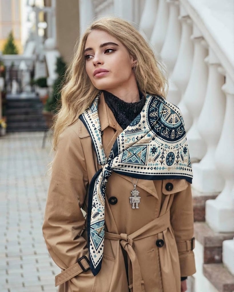 Хустка My Scarf Коловорот життя 90х90 см (39115188) Хустка My Scarf Коловорот життя 90х90 см (39115188)
