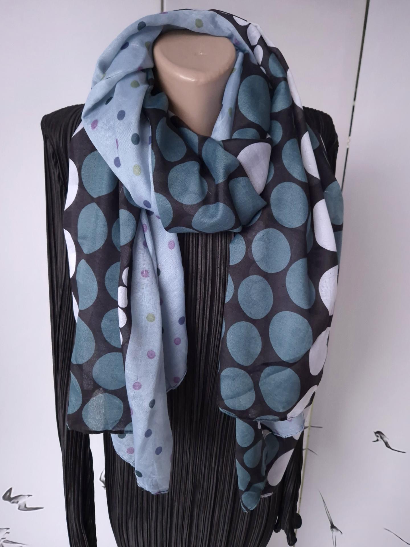 Шарф-палантин жіночий в різнокольорові горошки весна-осінь 172х110 см Блакитний (15081) - фото 8