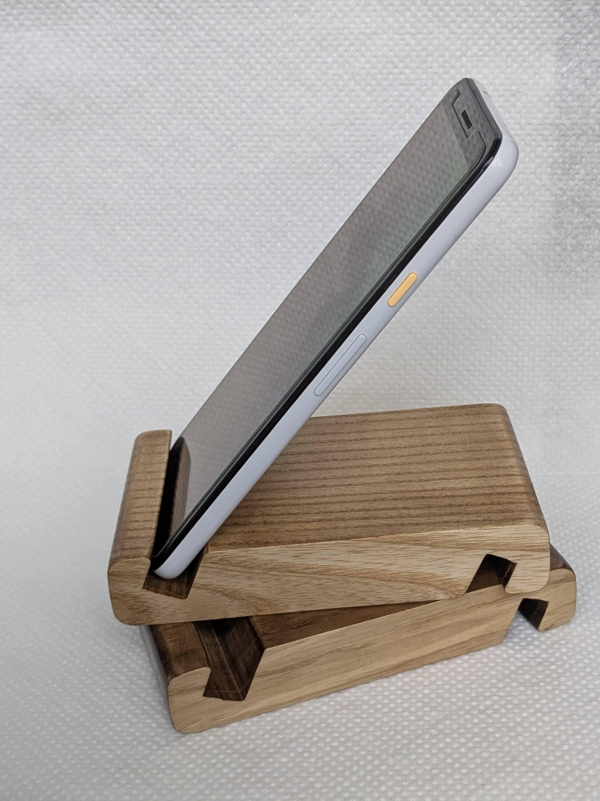 Підставка для планшета/телефона дерев'яна 120х80х22 мм (ST-002) - фото 3 Підставка для планшета/телефона дерев'яна 120х80х22 мм (ST-002) - фото 3