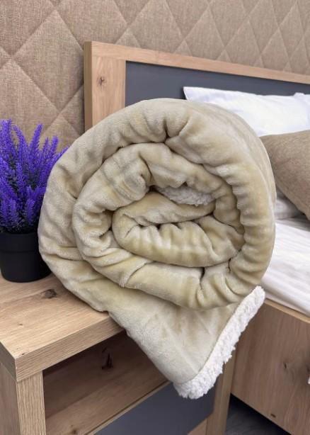 Плед двосторонній Рельєфні полоски штучна овчина 155х200 см Пісочний/Білий (87-073) - фото 2 Плед двосторонній Рельєфні полоски штучна овчина 155х200 см Пісочний/Білий (87-073) - фото 2