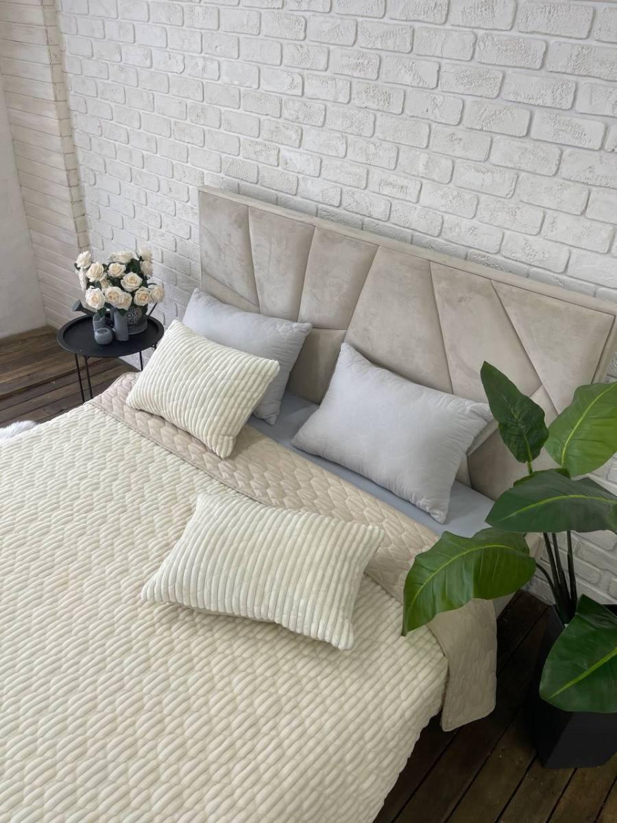 Покривало двостороннє з мікрофібри 210х230 см із подушками 2 шт. 40х60 см Молочний (Д-cap-podush-004) - фото 3