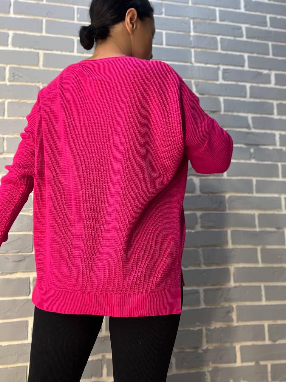 Светр жіночий MIX RAY 6183 тонкий вафельний розрізи по боках вільний крій OS Малиновий (1198) - фото 7 Светр жіночий MIX RAY 6183 тонкий вафельний розрізи по боках вільний крій OS Малиновий (1198) - фото 7