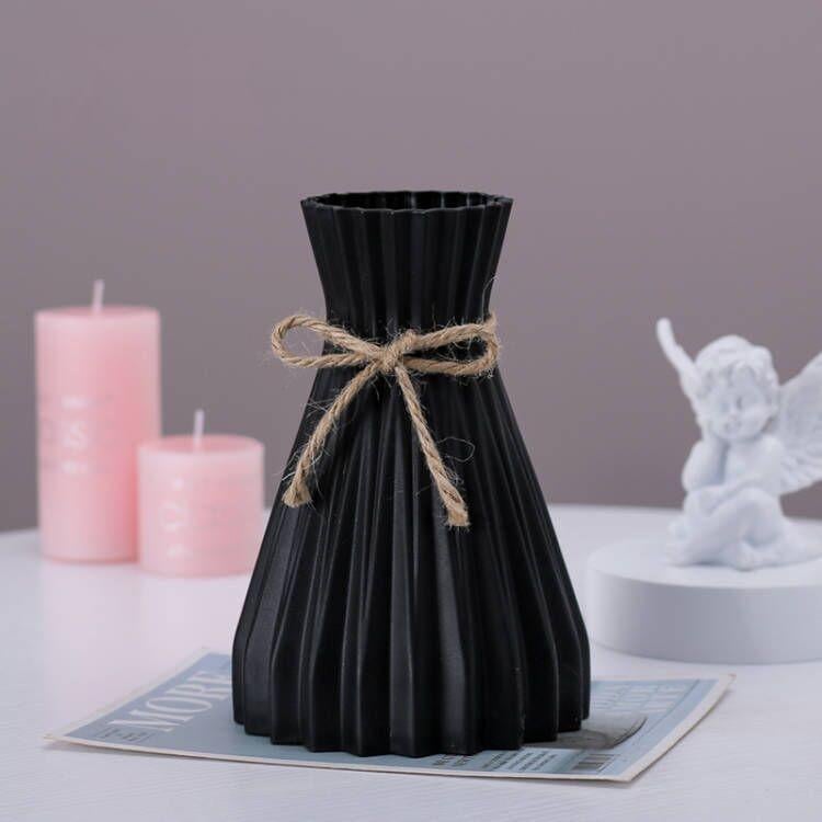 Ваза декоративна 14315 17х6 см Чорний (4758826) Ваза декоративна 14315 17х6 см Чорний (4758826)
