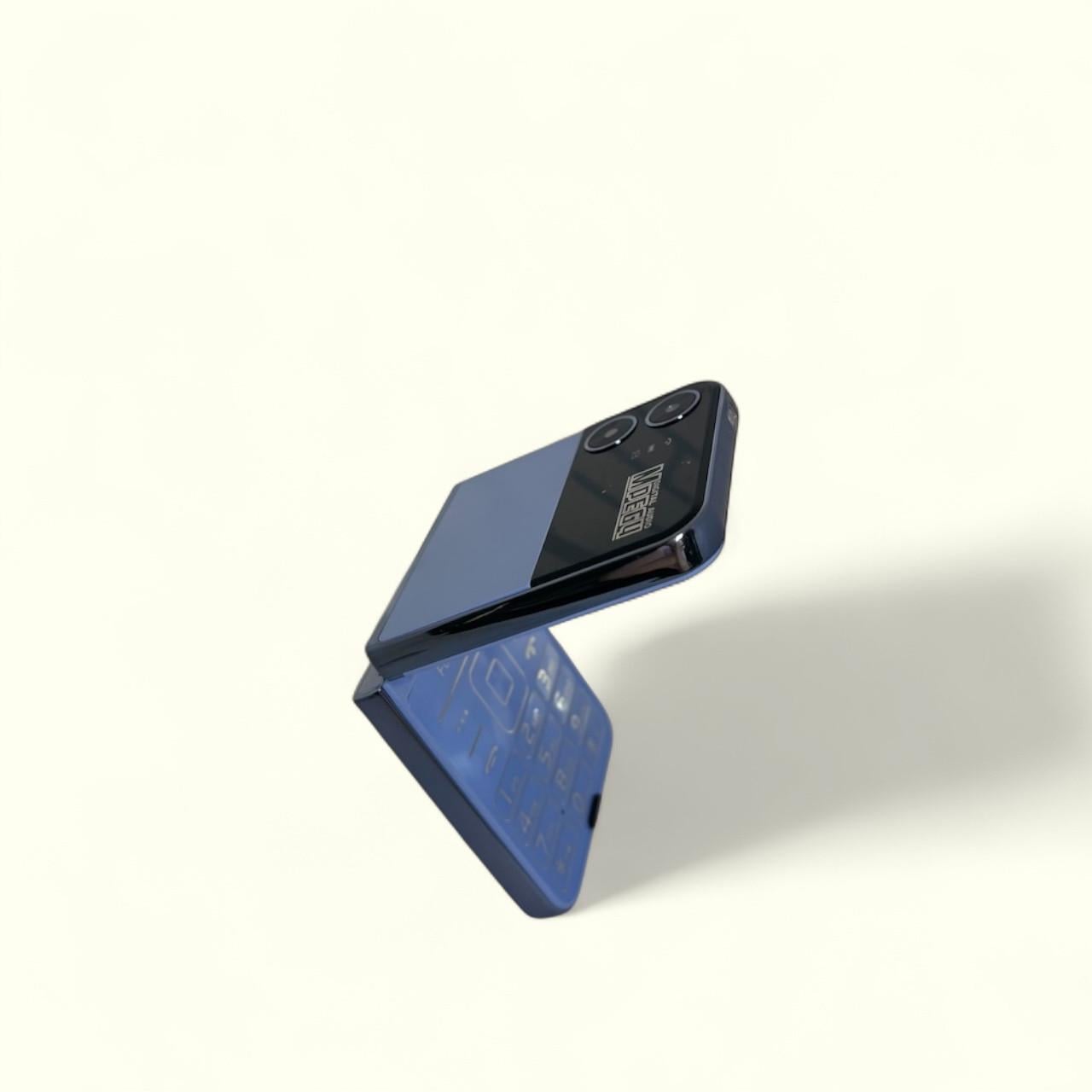 Кнопочный телефон складной мобильный SERVO Foldable Phone Flilo 4 4SIM Голубой Кнопочный телефон складной мобильный SERVO Foldable Phone Flilo 4 4SIM Голубой