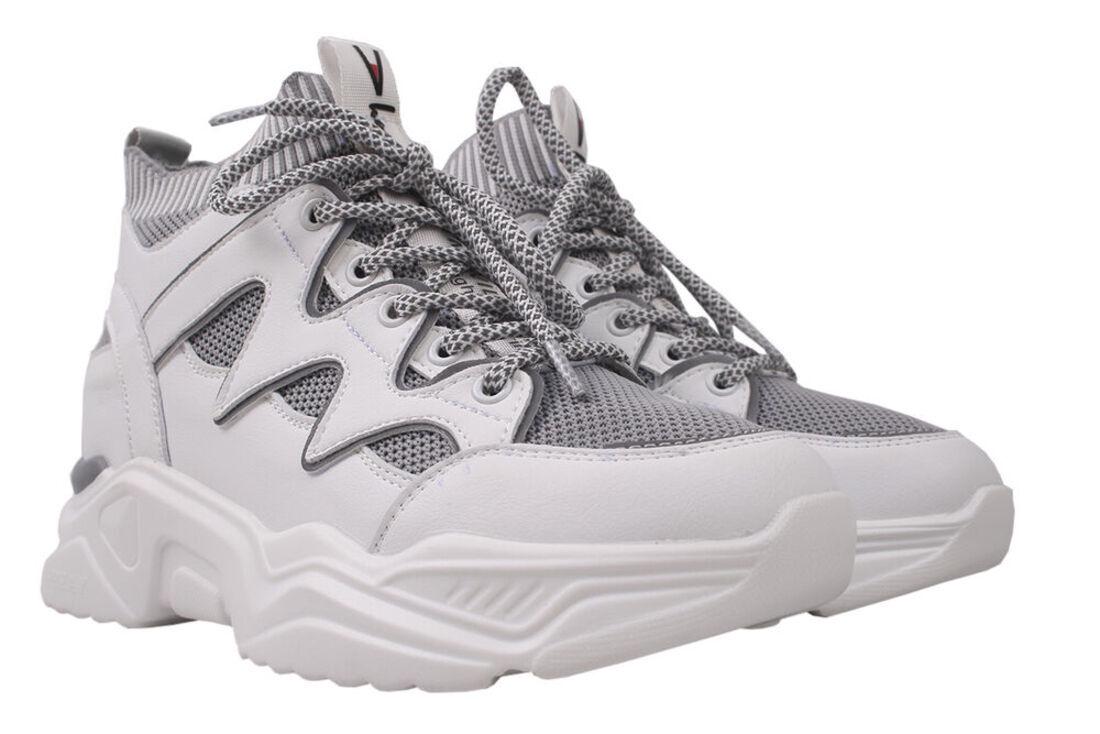 Кроссовки женские Vikonty р. 40 Белый (87-20DK 40)