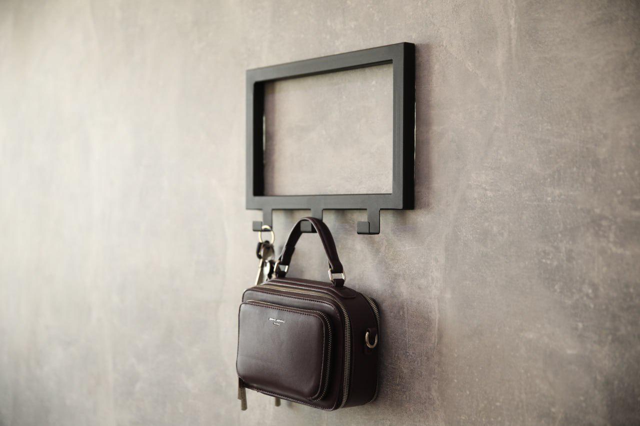 Вешалка металлическая на 3 крючка 30х20 см (ML-98.2)