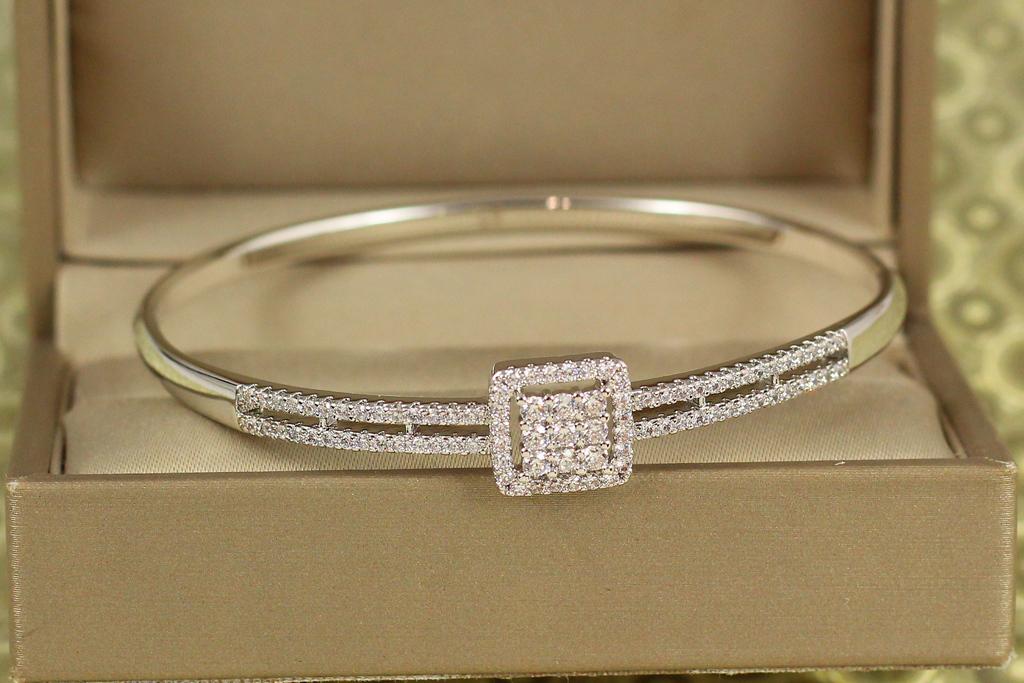 Браслет бенгл Xuping Jewelry Квадрат на двух дорожках на руку от 16 см до 18 см Серебристый (31916614)