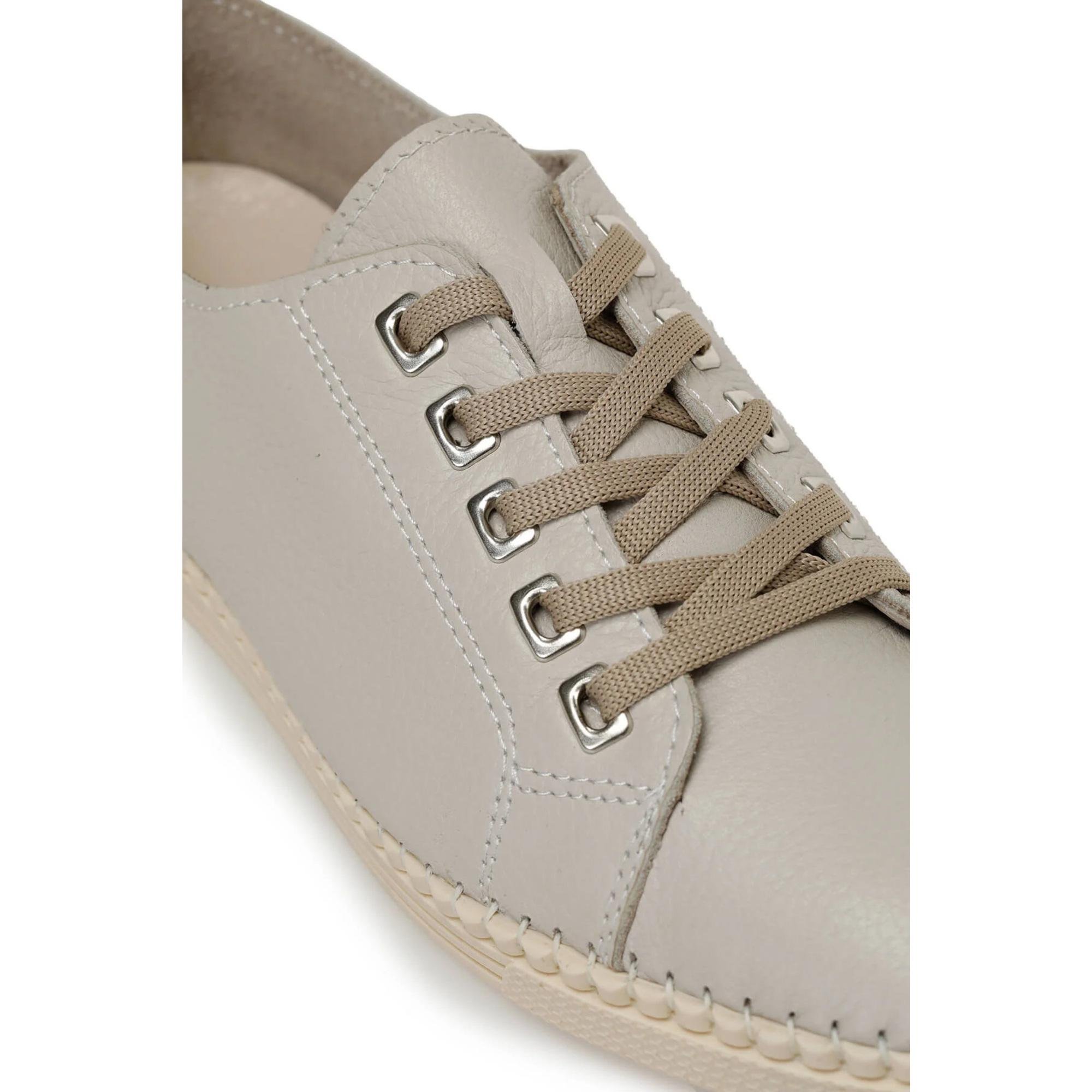 Туфли женские осенние Polaris р. 38 Бежевый (040015-38) - фото 7 Туфли женские осенние Polaris р. 38 Бежевый (040015-38) - фото 7