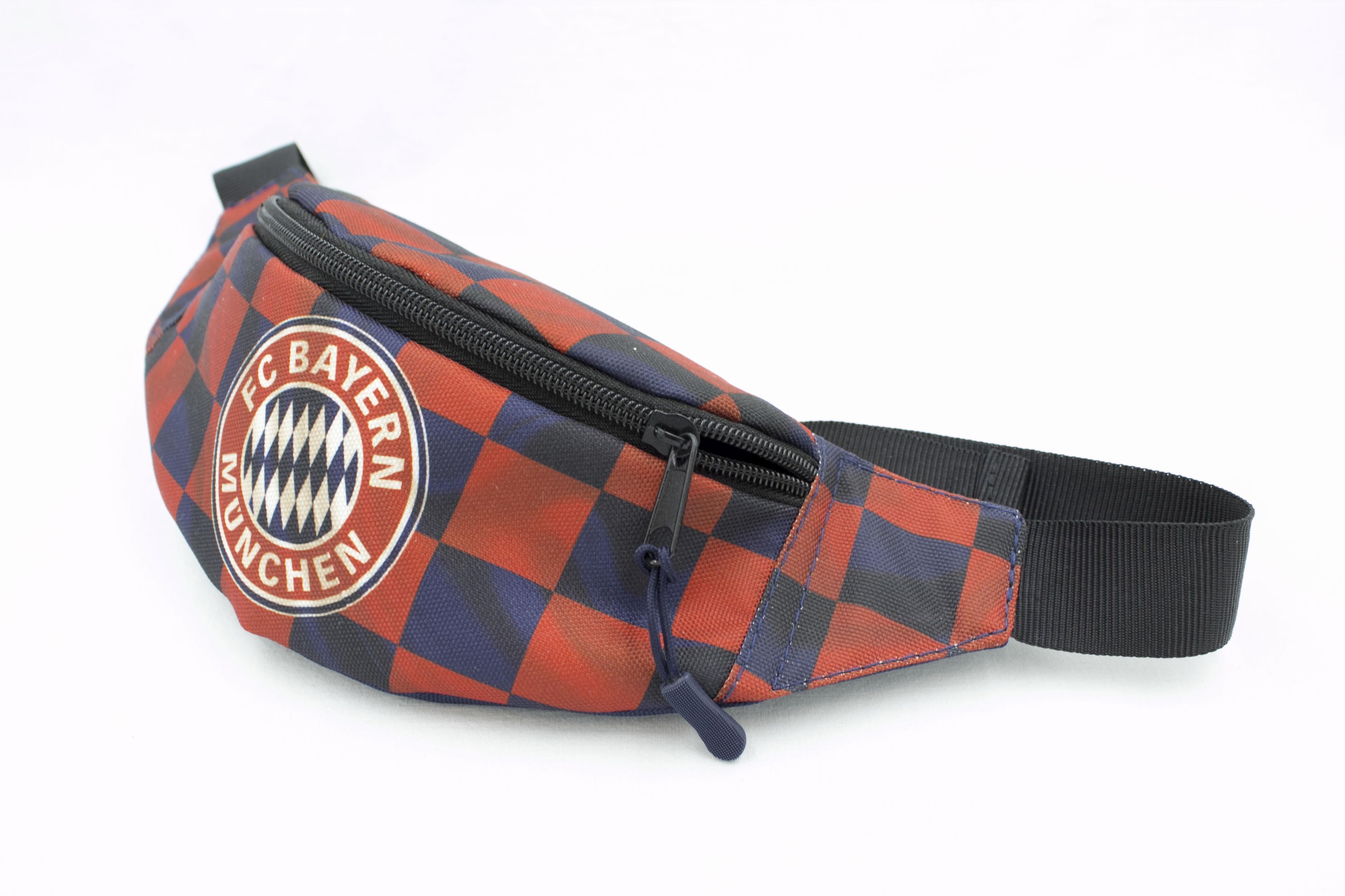 Бананка дитяча з регулюючим ремінцем для хлопчика ФК Баварія (Д-019) - фото 1 Бананка дитяча з регулюючим ремінцем для хлопчика ФК Баварія (Д-019) - фото 1