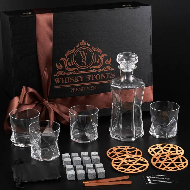 Подарочный набор для алкоголя камни для виски Whiskey Stones 16 шт./4 стакана Cassiopea 330 мл и графин 800 мл - фото 2 Подарочный набор для алкоголя камни для виски Whiskey Stones 16 шт./4 стакана Cassiopea 330 мл и графин 800 мл - фото 2