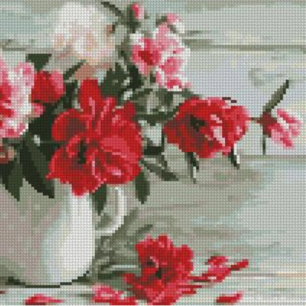 Алмазная мозаика Strateg Красные лепестки пионов 30х30 (CA-0043)