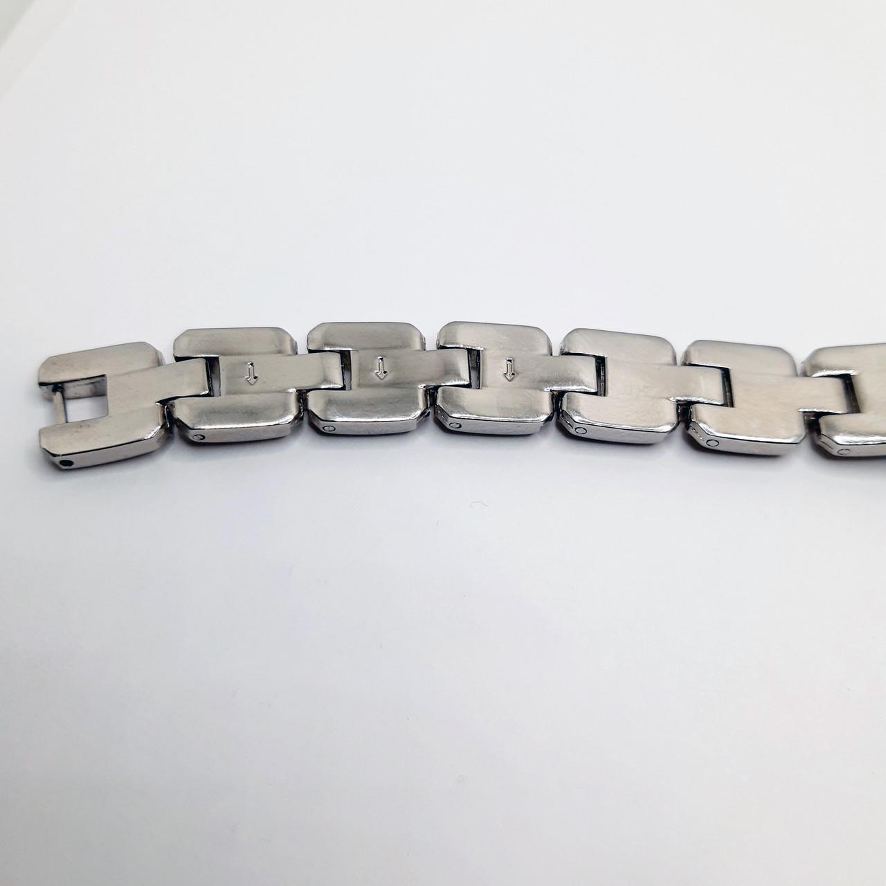 Наручные часы Q&Q женские кварцевые металлический ремешок (F339-401Y) - фото 7 Наручные часы Q&Q женские кварцевые металлический ремешок (F339-401Y) - фото 7