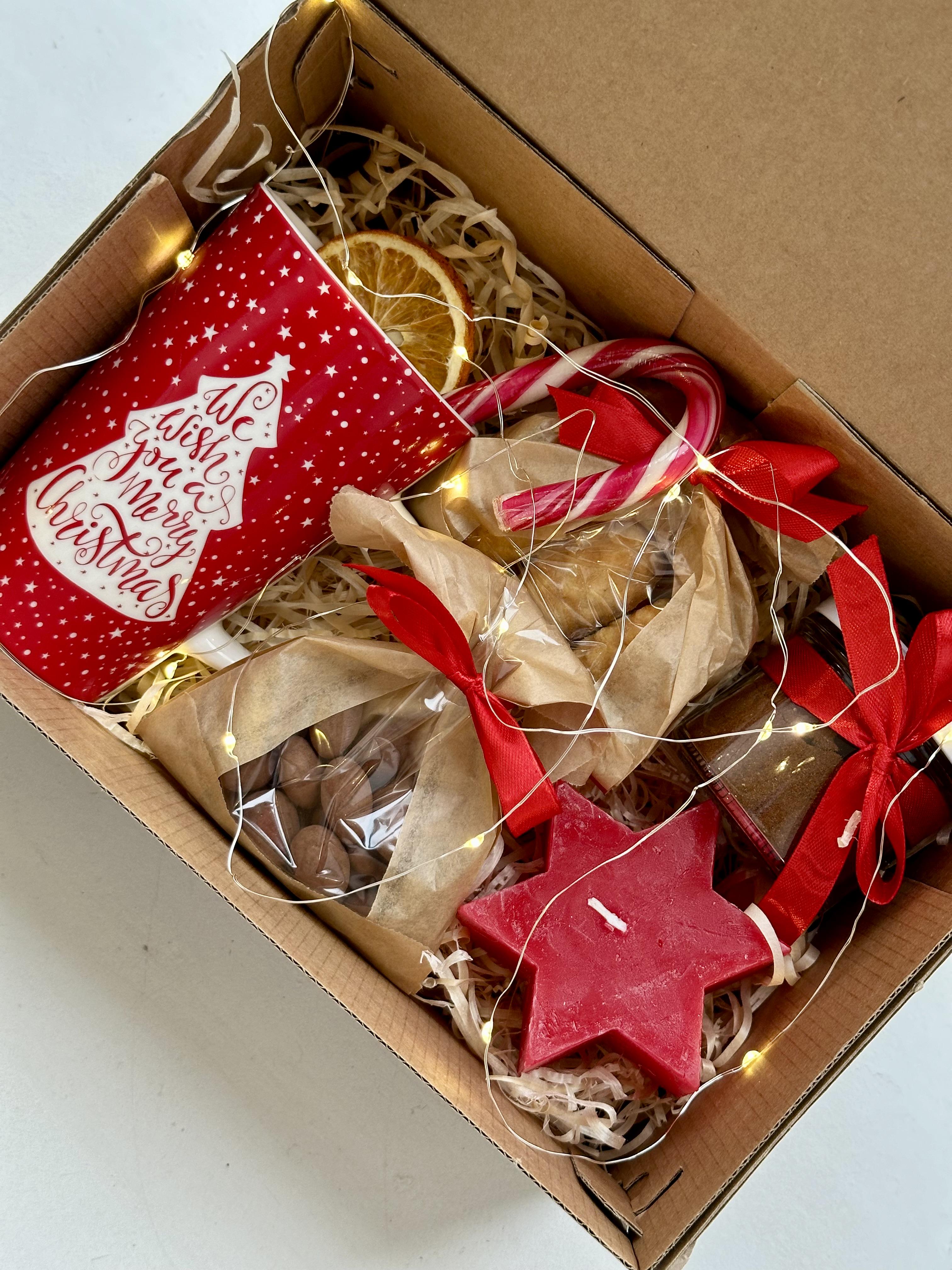 Набір новорічний з ароматною кавою та смаколиками (13530704) - фото 8 Набір новорічний з ароматною кавою та смаколиками (13530704) - фото 8