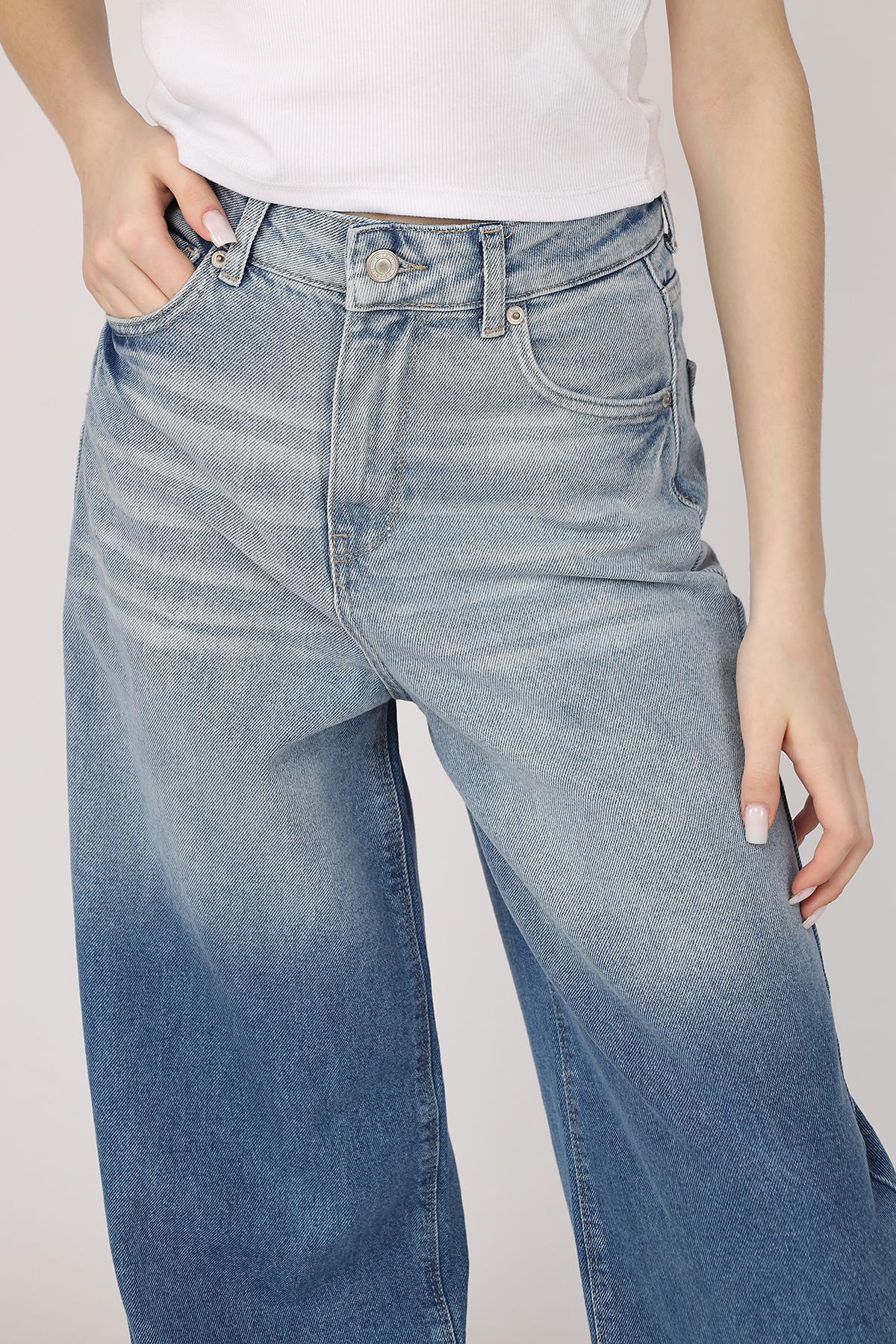 Джинсы женские Baggy ЦБ-00273490 р. 44 Голубой (SKT001055119) - фото 3 Джинсы женские Baggy ЦБ-00273490 р. 44 Голубой (SKT001055119) - фото 3