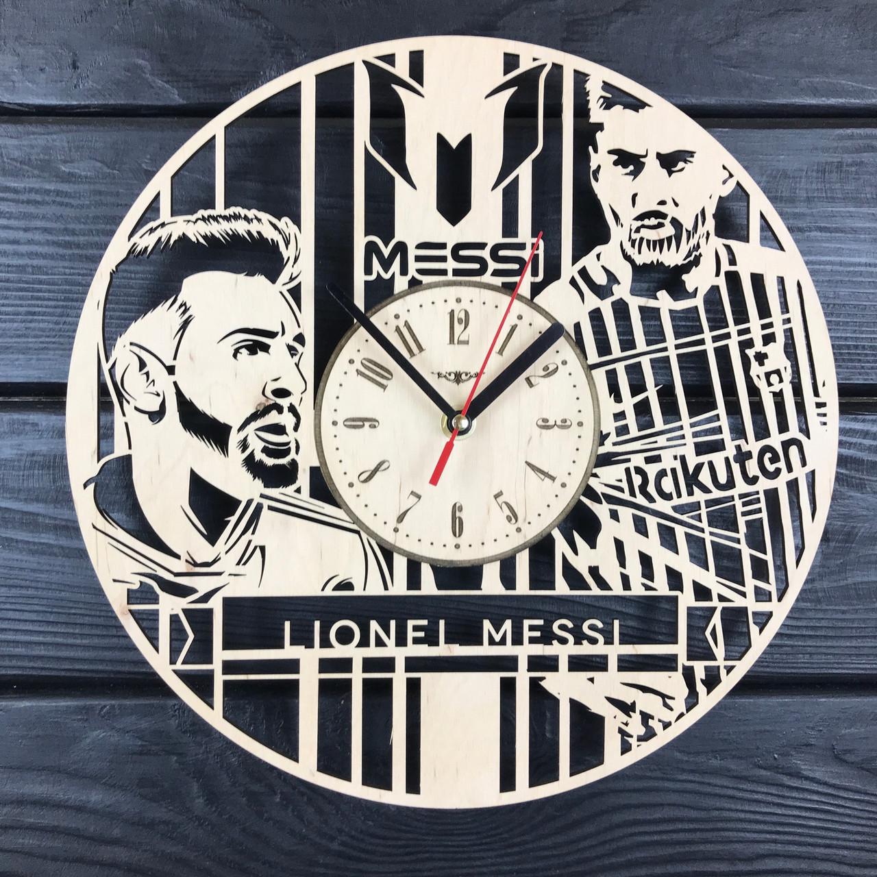 Часы дизайнерские настенные деревянные Лионель Месси