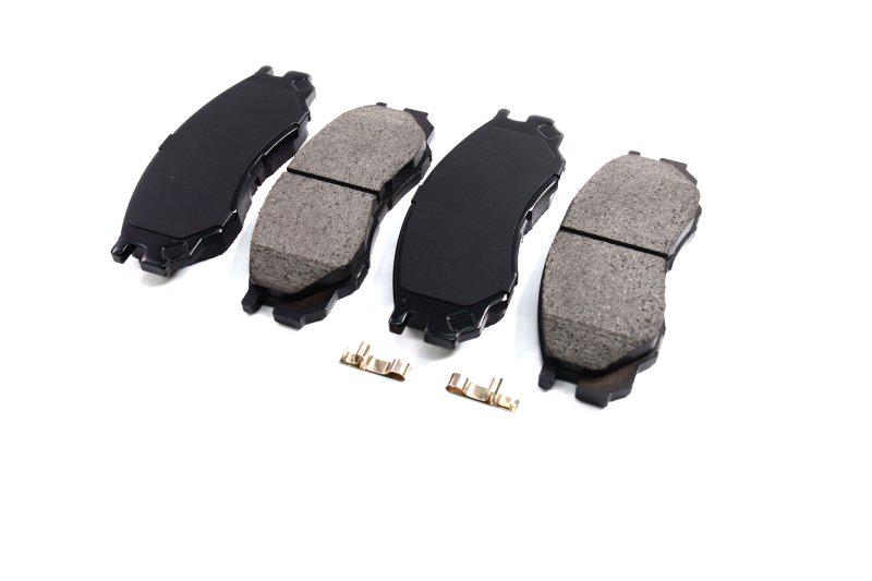 Тормозные колодки дисковые передние Mitsubishi L200 L300 L400 space gear 2 0i-2 5td 94 - SANGSIN SP2011 (SP2011 SANGSIN)
