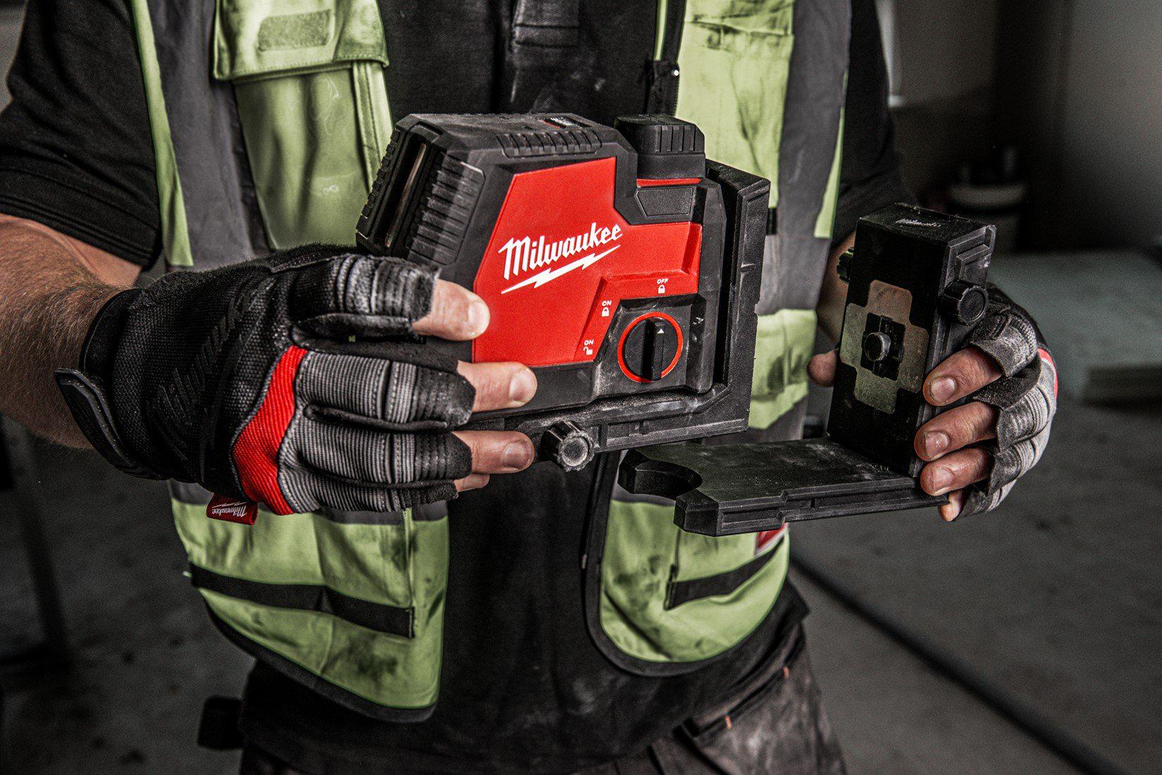 Линейно-точечный лазерный нивелир Milwaukee L4 CLLP-301C (4933478099) - фото 13 Линейно-точечный лазерный нивелир Milwaukee L4 CLLP-301C (4933478099) - фото 13