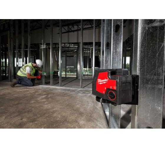 Аккумуляторный линейно-точечный лазерный нивелир Milwaukee M12 CLLP-0C (4933478101) - фото 9