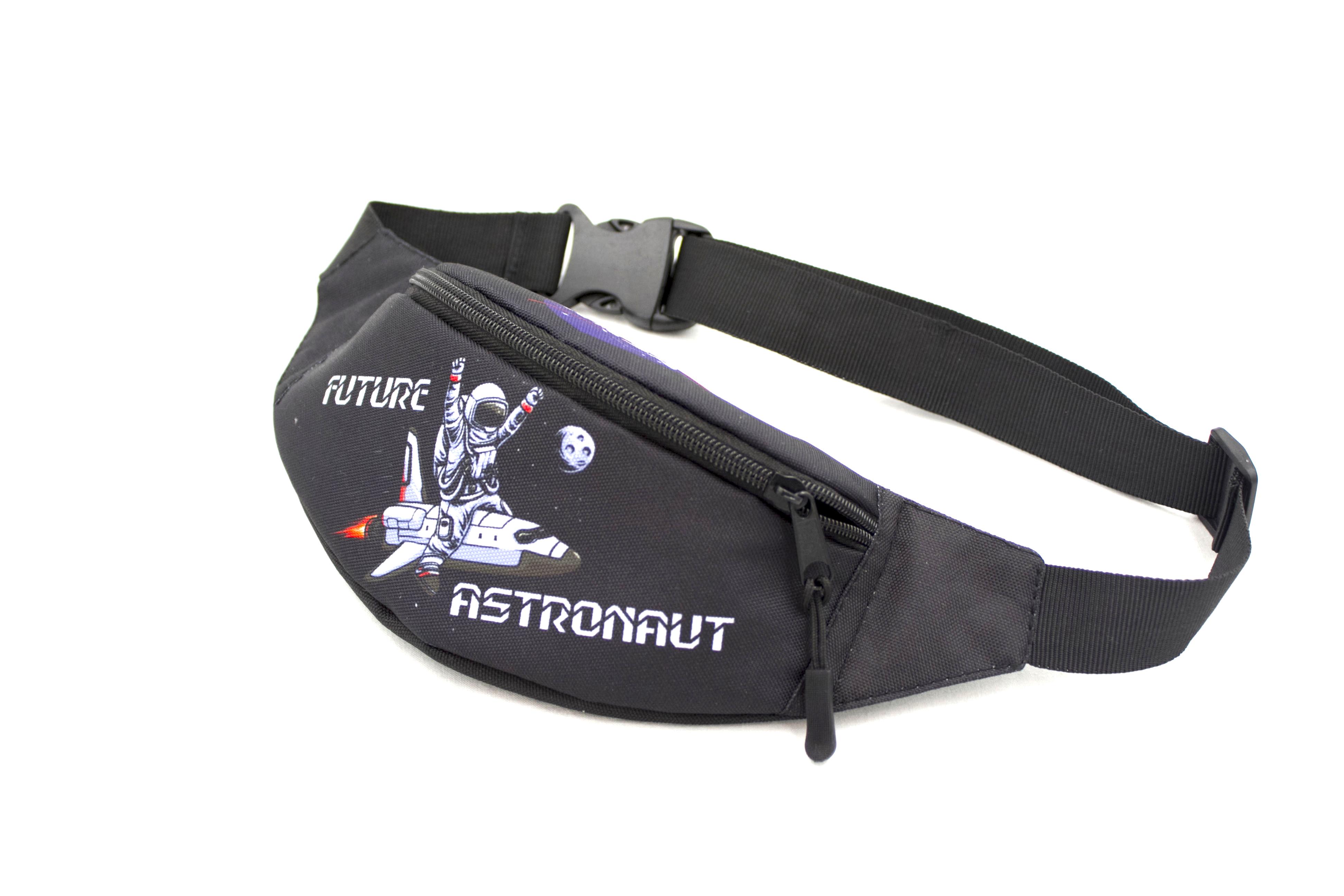 Бананка дитяча з регулюючим ремінцем для хлопчика 4-8 років Астронавт (Д-017) - фото 1 Бананка дитяча з регулюючим ремінцем для хлопчика 4-8 років Астронавт (Д-017) - фото 1