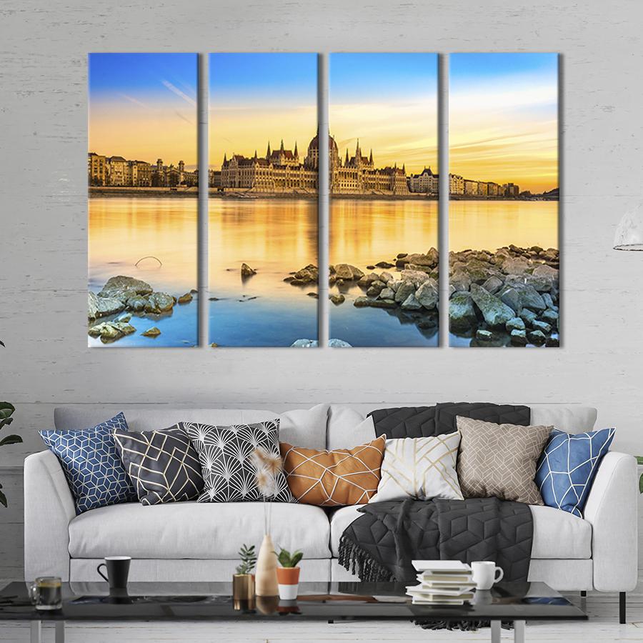 Картина модульная из 4 частей Великолепное здание венгерского парламента Будапешт XL 209x133 см (372-41)