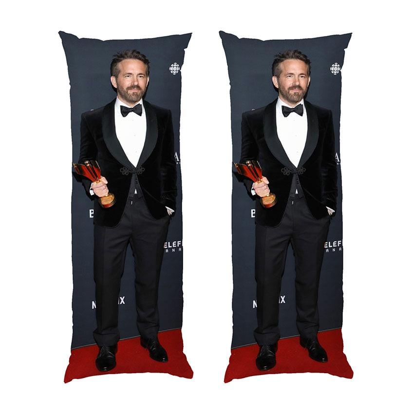 Подушка дакімакура Ryan Reynolds Deadpool Actor габардин 150х50 см (113294-3)