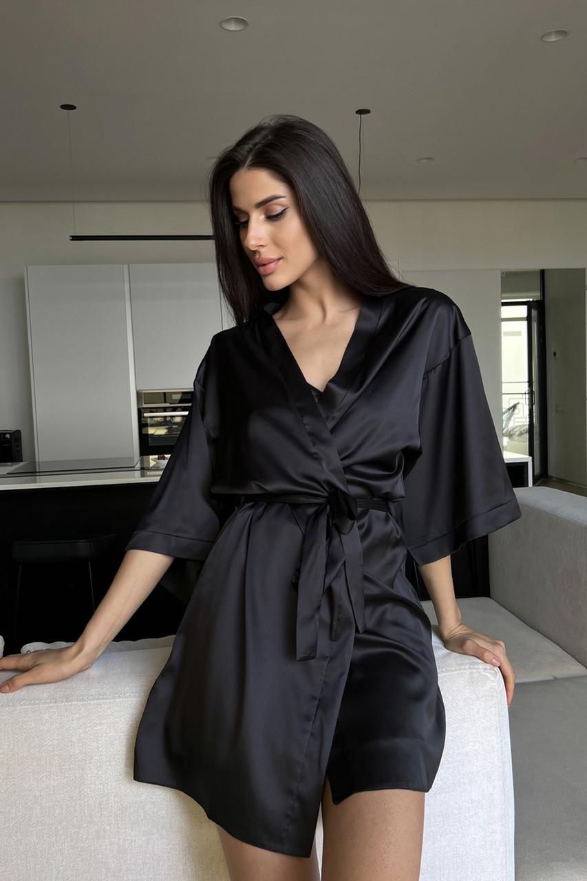 Халат-пеньюар жіночий Julia Ulich короткий на запах із поясом шовк-сатин M Чорний (101_25) Халат-пеньюар жіночий Julia Ulich короткий на запах із поясом шовк-сатин M Чорний (101_25)