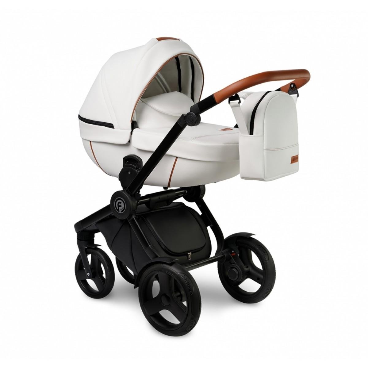 Коляска Verdi Futuro универсальная 2в1 с дождевиком и сумкой-рюкзак и чехол на ножки Белый (9023-VF-06)