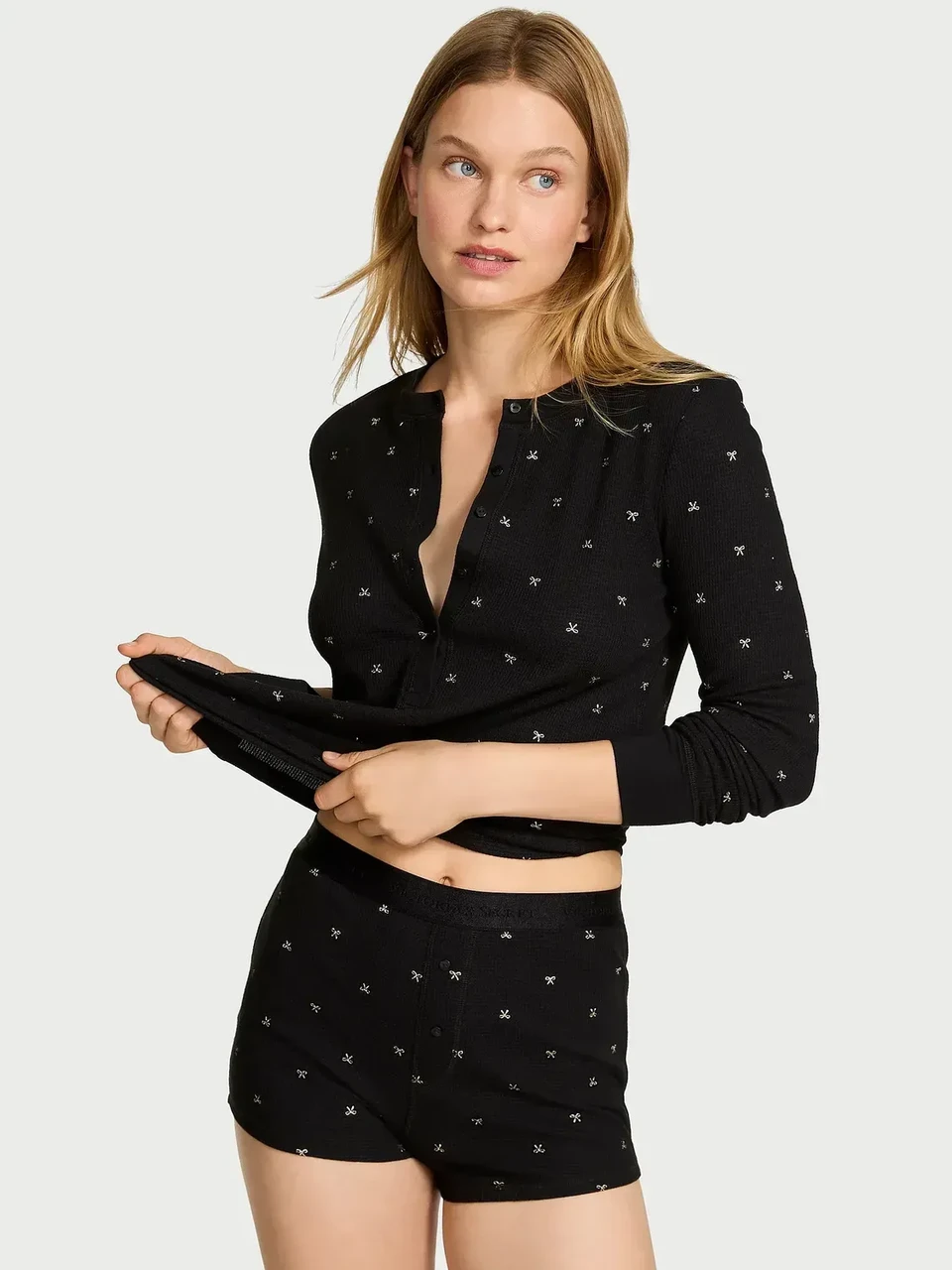 Пижама женская Victoria's Secret Soft Thermal Henley Short M Черный (3017841095)
