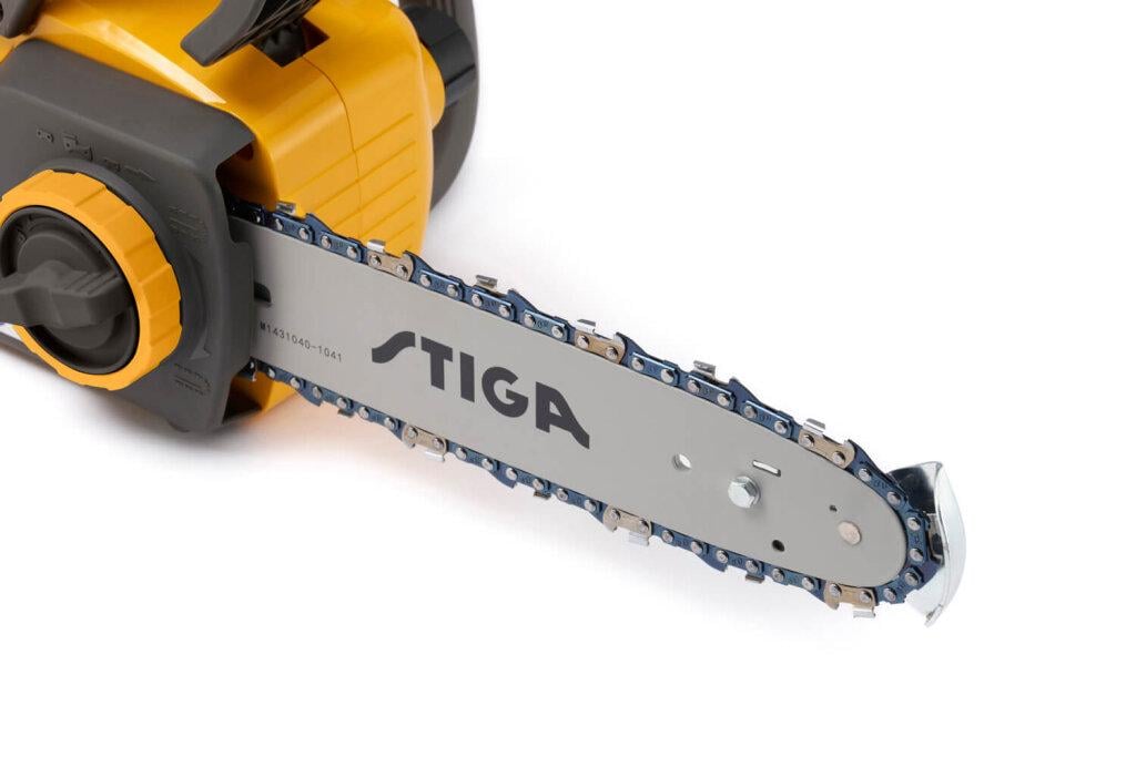 Электропила аккумуляторная Stiga CS100eKit Li-Ion 20В 25,4 см цепь 3/8 бесщеточная (a04fafca) - фото 4 Электропила аккумуляторная Stiga CS100eKit Li-Ion 20В 25,4 см цепь 3/8 бесщеточная (a04fafca) - фото 4