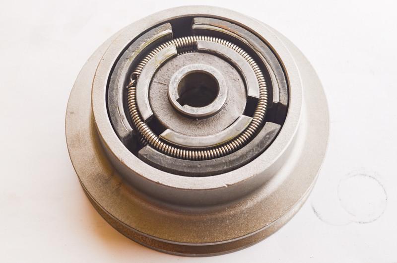 Муфта-шкив сцепления для виброплиты под 1 ремень профиль В 20х140 мм (4603)