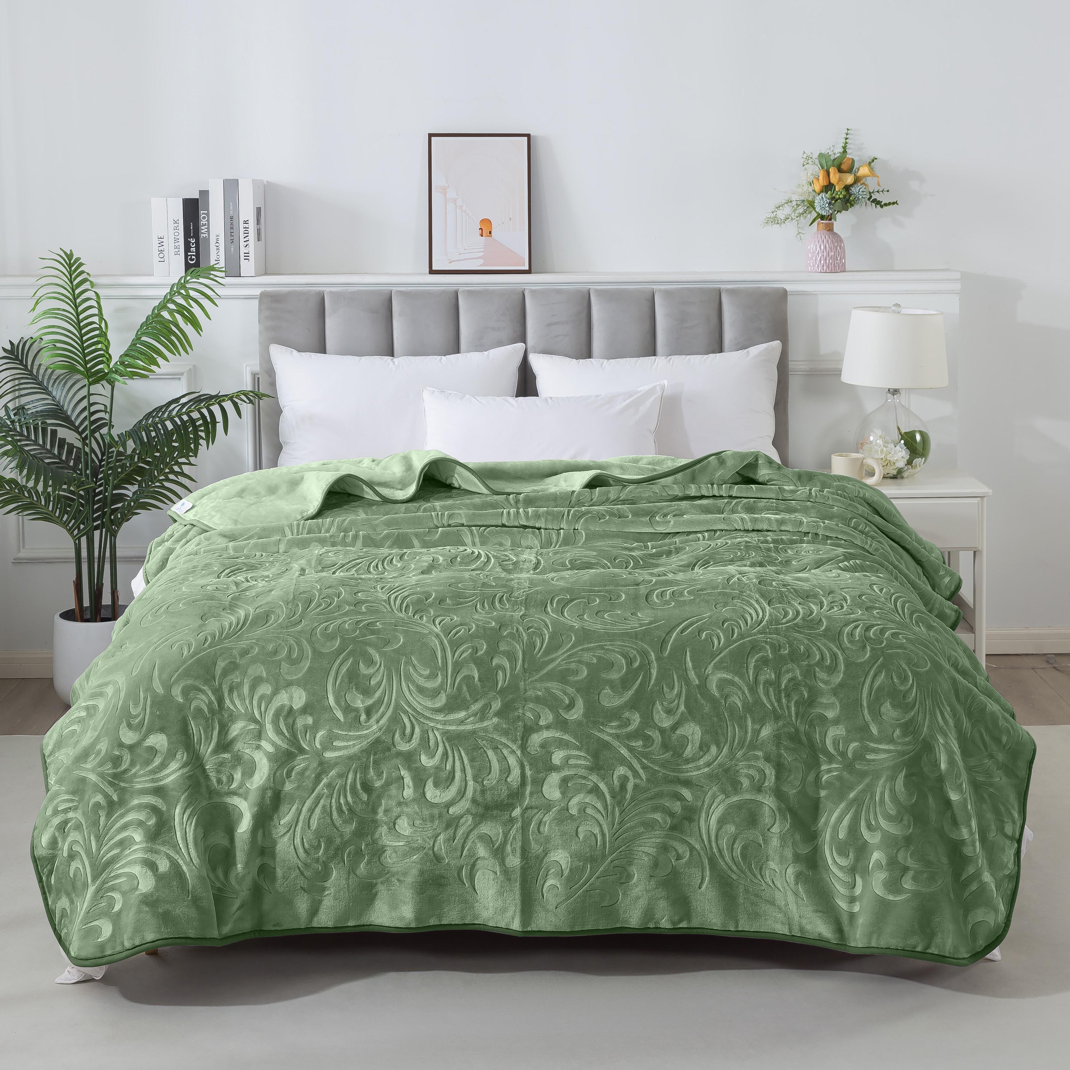 Плед велюровый c выдавкой однотонный Vitas 200х240 см Оливковый (D020) Плед велюровый c выдавкой однотонный Vitas 200х240 см Оливковый (D020)