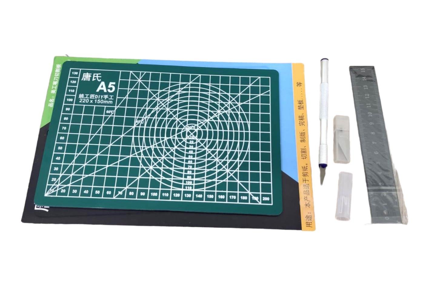 Коврик для резки с разметкой с ножом и линейкой (1740)