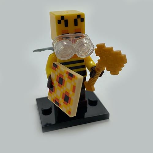 Конструктор фигурка iBlock Bee Man Minecraft 5 см