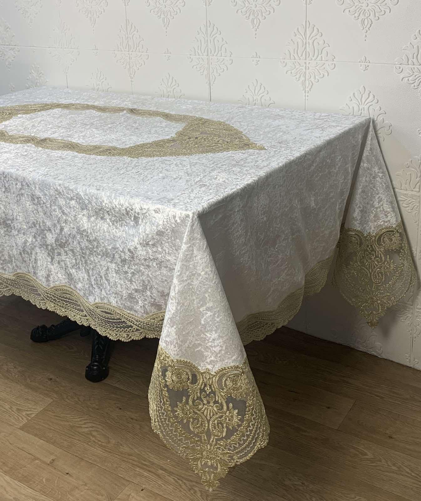 Скатертина велюрова Acme Tekstil PVS Sunsuzluk 160x220 см Krem/Gold (CN30452)