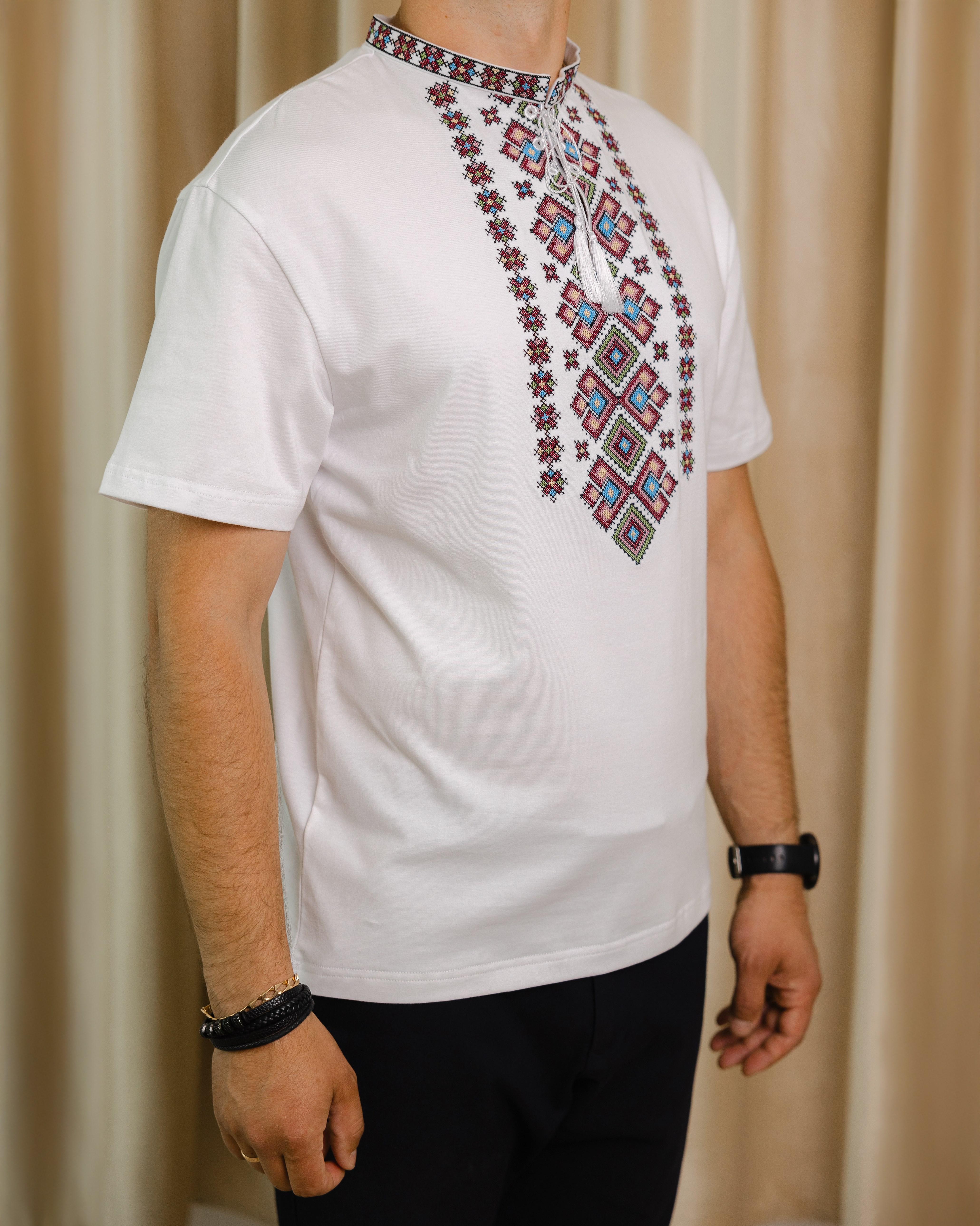 Футболка с мужской вышивкой Изольд XL Белый (0002225-XL) - фото 8 Футболка с мужской вышивкой Изольд XL Белый (0002225-XL) - фото 8