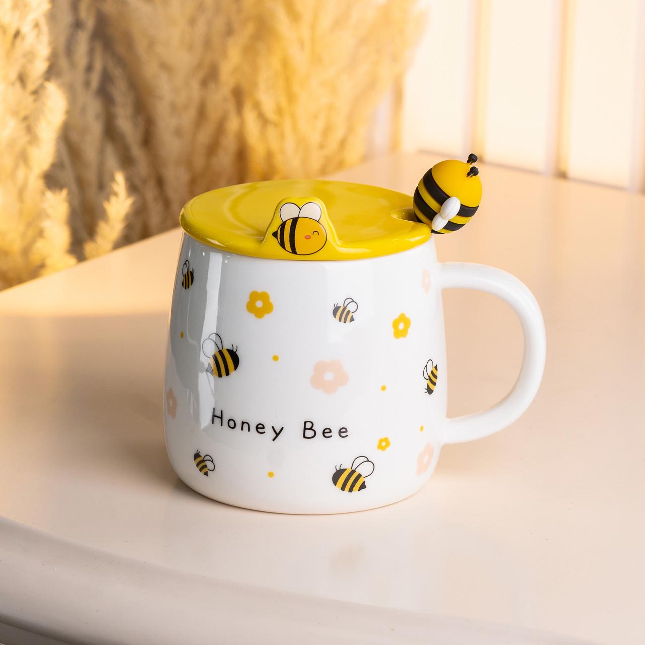 Чашка керамическая Bee honey bee с крышкой и ложкой 450 мл (HP7199WY) - фото 3