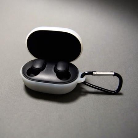 Чехол с карабином для наушников Xiaomi AirDots White