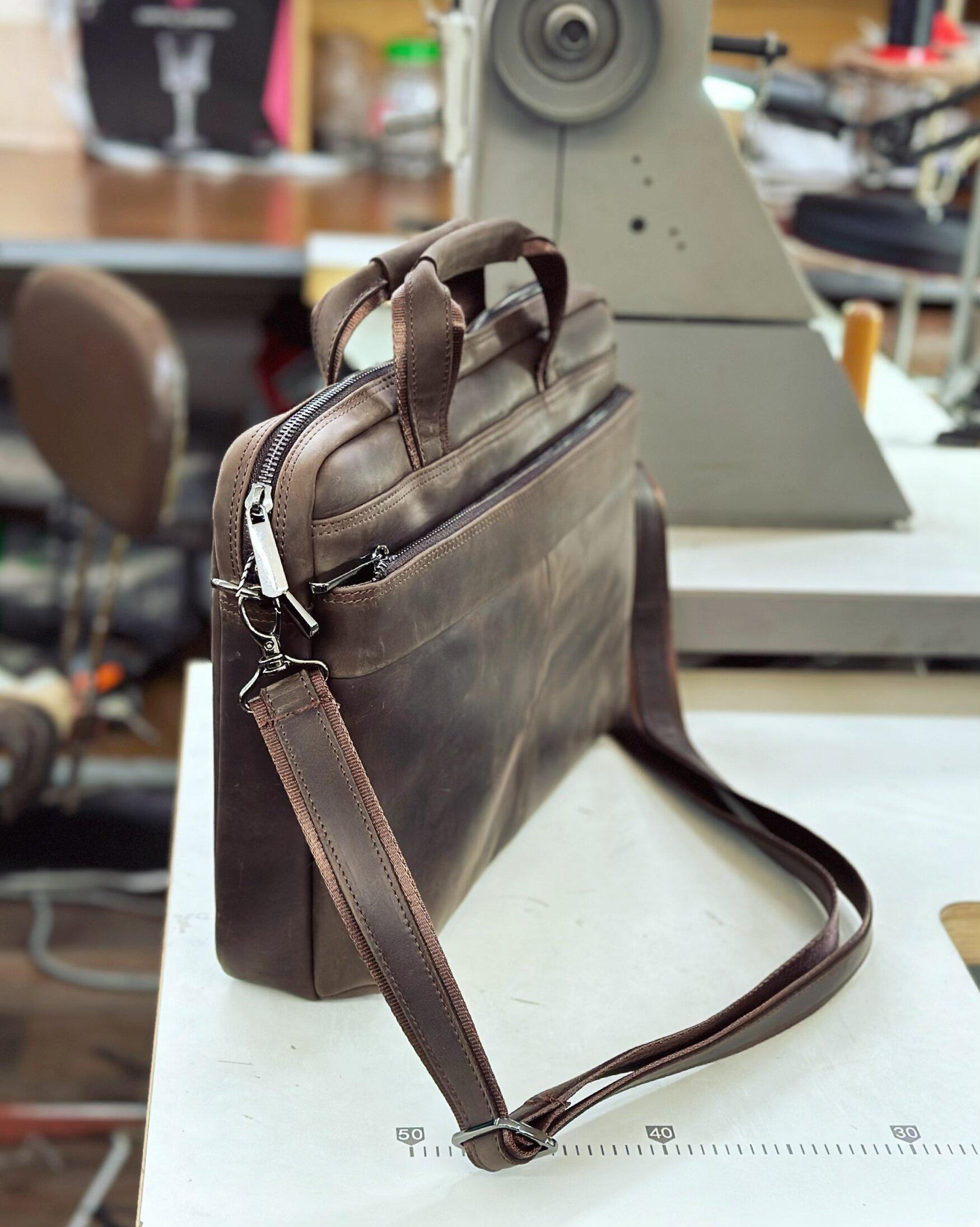 Портфель для ноутбука и документов CH 46 Brown - фото 2 Портфель для ноутбука и документов CH 46 Brown - фото 2