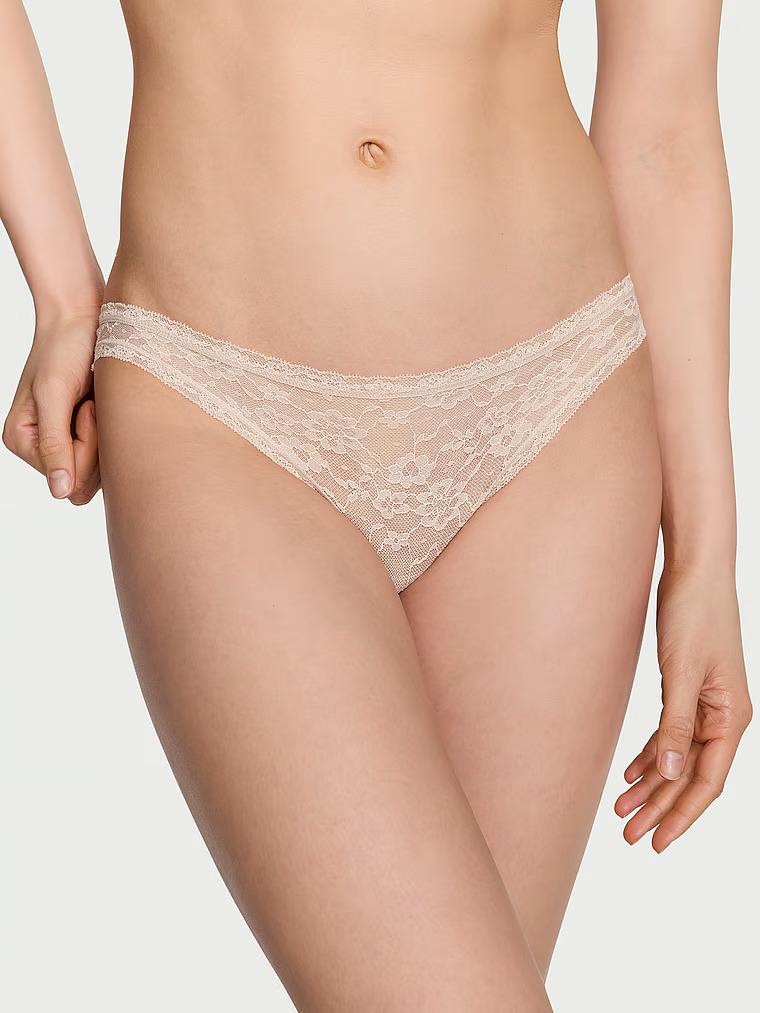 Трусики кружевные Victoria's Secret The Lacie Lace Bikini Panty M Марципан (26763227) Трусики кружевные Victoria's Secret The Lacie Lace Bikini Panty M Марципан (26763227)