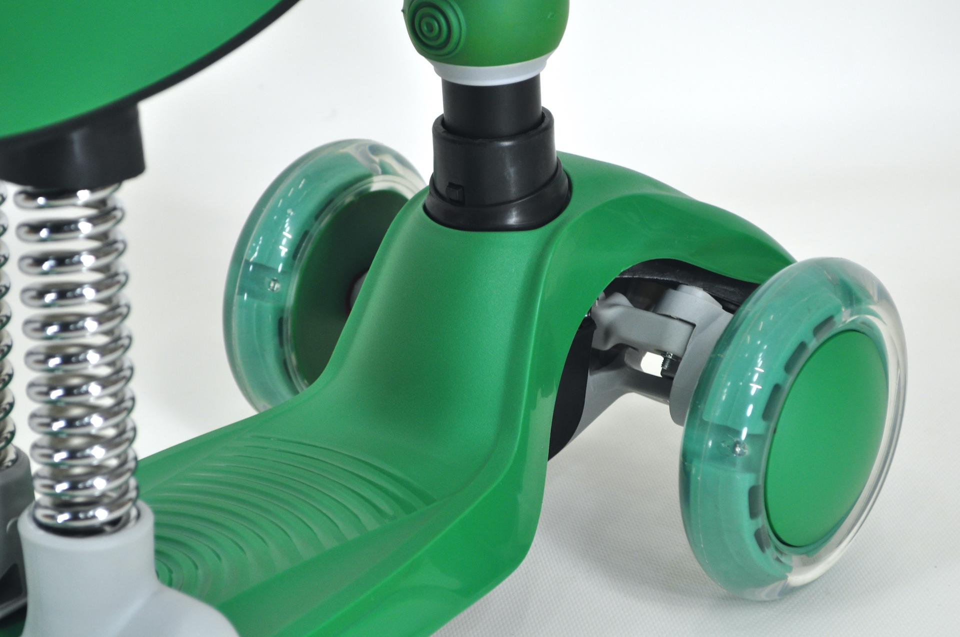 Самокат біговел Maraton Credo 3в1 дитячий триколісний з сидінням та батьківською ручкою Зелений - фото 11 Самокат біговел Maraton Credo 3в1 дитячий триколісний з сидінням та батьківською ручкою Зелений - фото 11