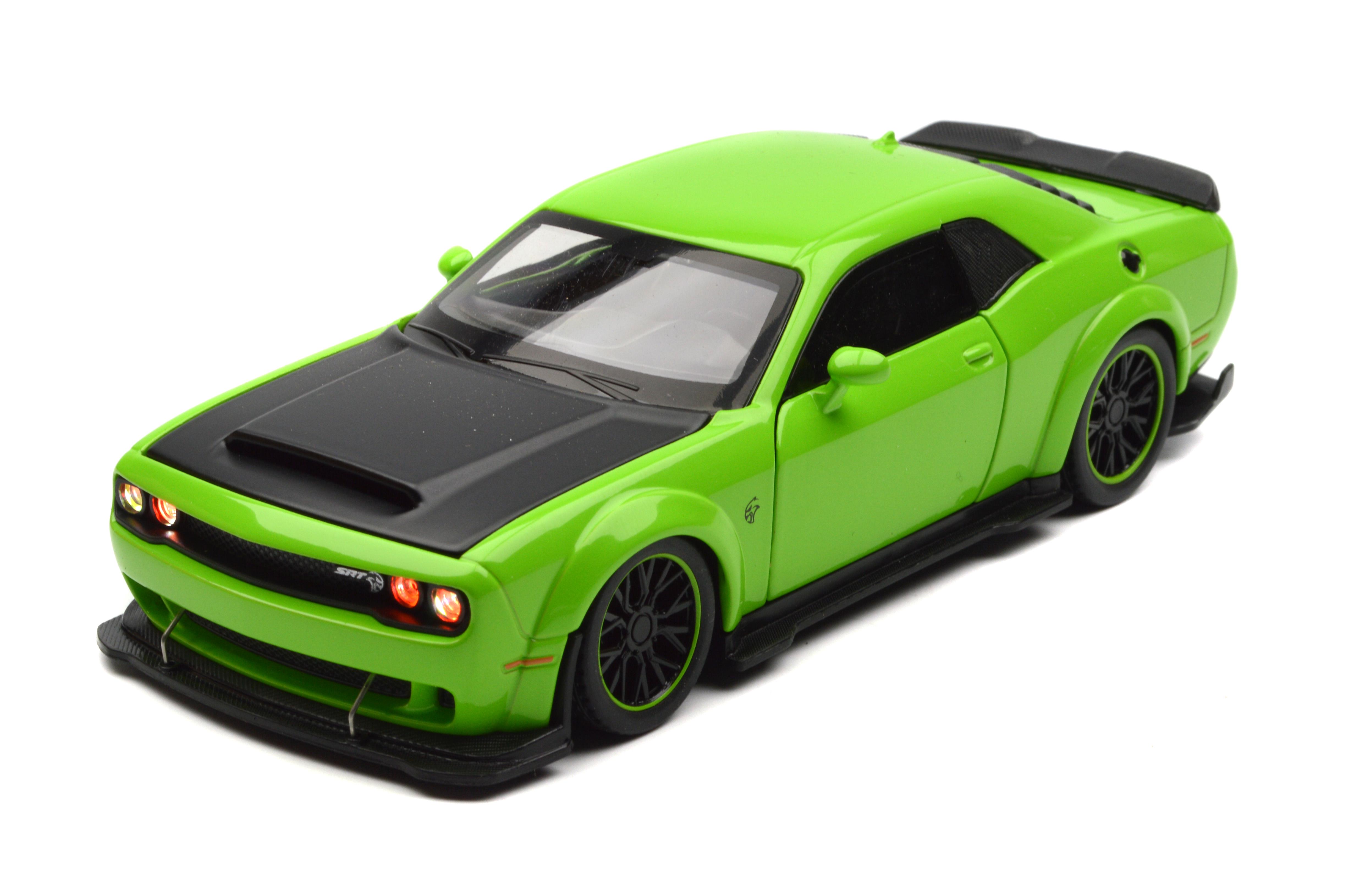 Модель металлическая Dodge Challenger SRT Hellcat (12200G) Модель металлическая Dodge Challenger SRT Hellcat (12200G)