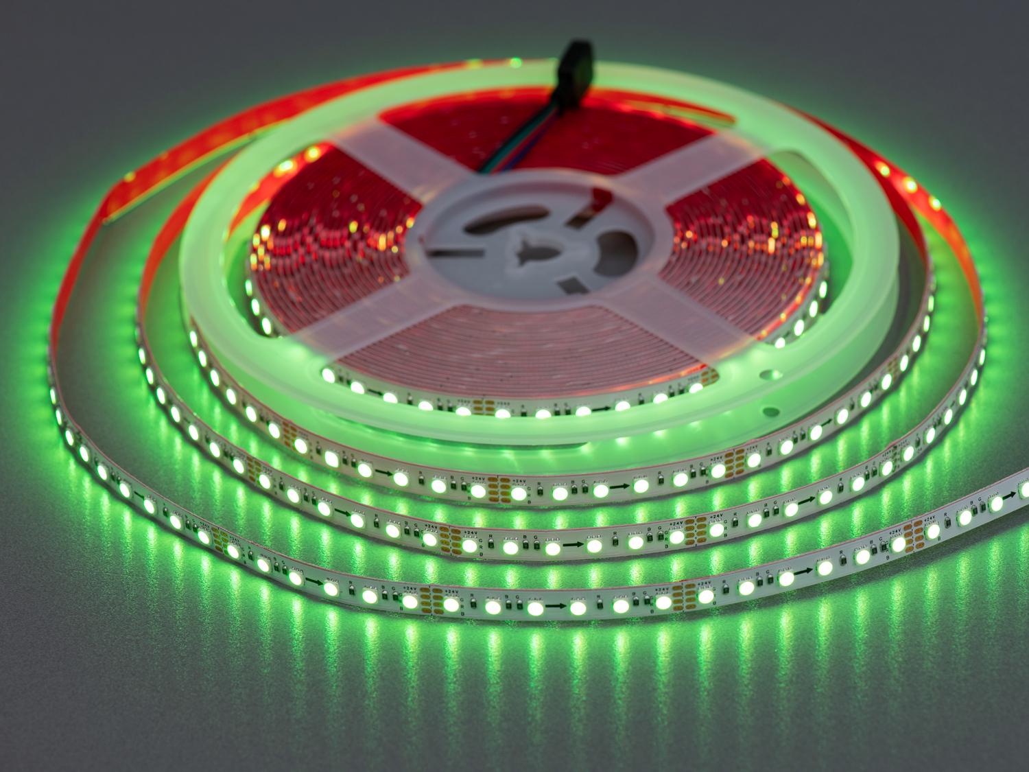 Светодиодная лента 24 В 108 диодов на метр 8 мм RGB (N24-3535-108-RGB-20-8) Светодиодная лента 24 В 108 диодов на метр 8 мм RGB (N24-3535-108-RGB-20-8)