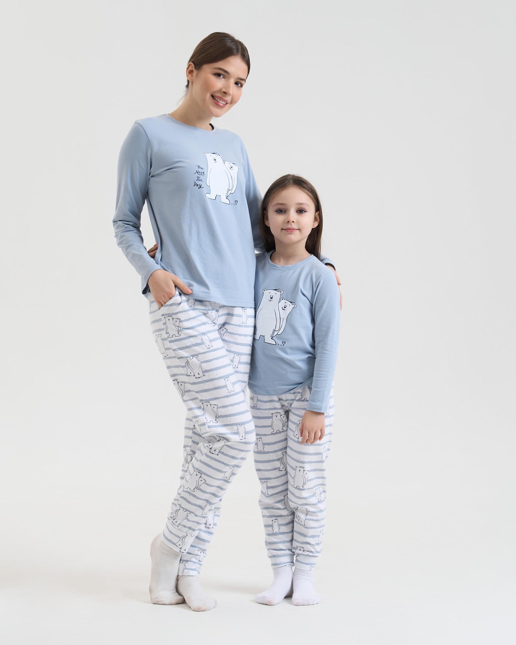 Пижама женская со штанами Nicoletta 96770k Полярные медведи Family look мама/дочка L Голубой - фото 5 Пижама женская со штанами Nicoletta 96770k Полярные медведи Family look мама/дочка L Голубой - фото 5