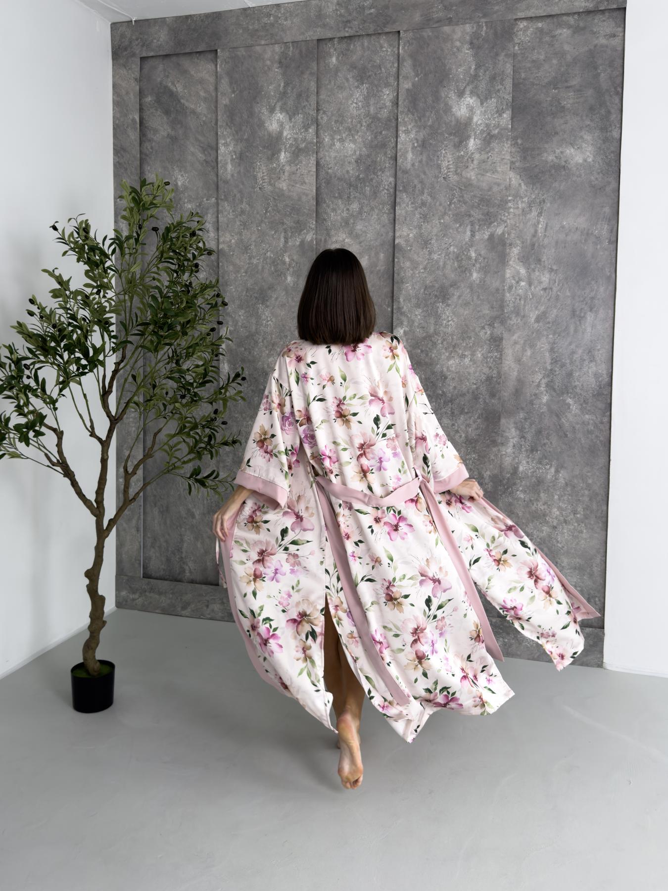 Женский Халат-кимоно длинный COSY Morning Bloom Розовые цветы шелк-сатин L/XL Молочный MB1 (MB1/LXL) - фото 6 Женский Халат-кимоно длинный COSY Morning Bloom Розовые цветы шелк-сатин L/XL Молочный MB1 (MB1/LXL) - фото 6
